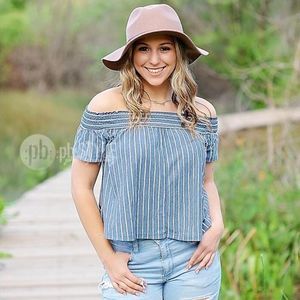 Meet your Posher, Kaylin